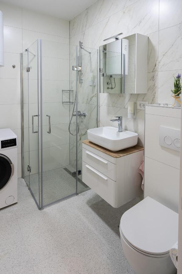 Apartmani Centar ยูบุสกี ภายนอก รูปภาพ