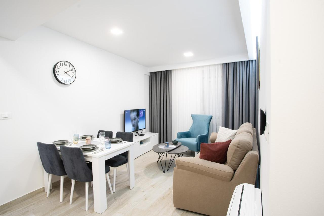 Apartmani Centar ยูบุสกี ภายนอก รูปภาพ