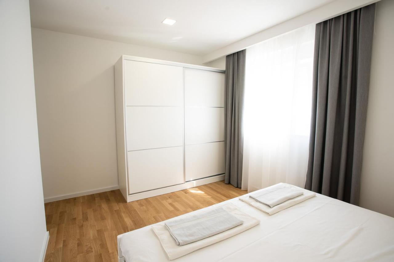 Apartmani Centar ยูบุสกี ภายนอก รูปภาพ