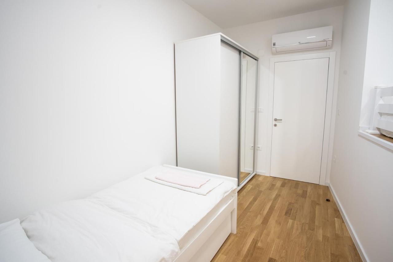Apartmani Centar ยูบุสกี ภายนอก รูปภาพ