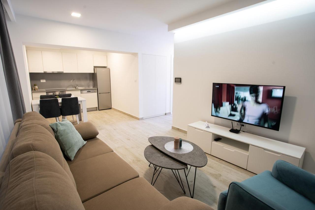 Apartmani Centar ยูบุสกี ภายนอก รูปภาพ