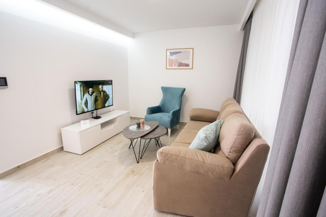 Apartmani Centar ยูบุสกี ภายนอก รูปภาพ